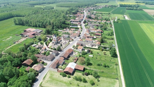 Le village d'HLV réduit